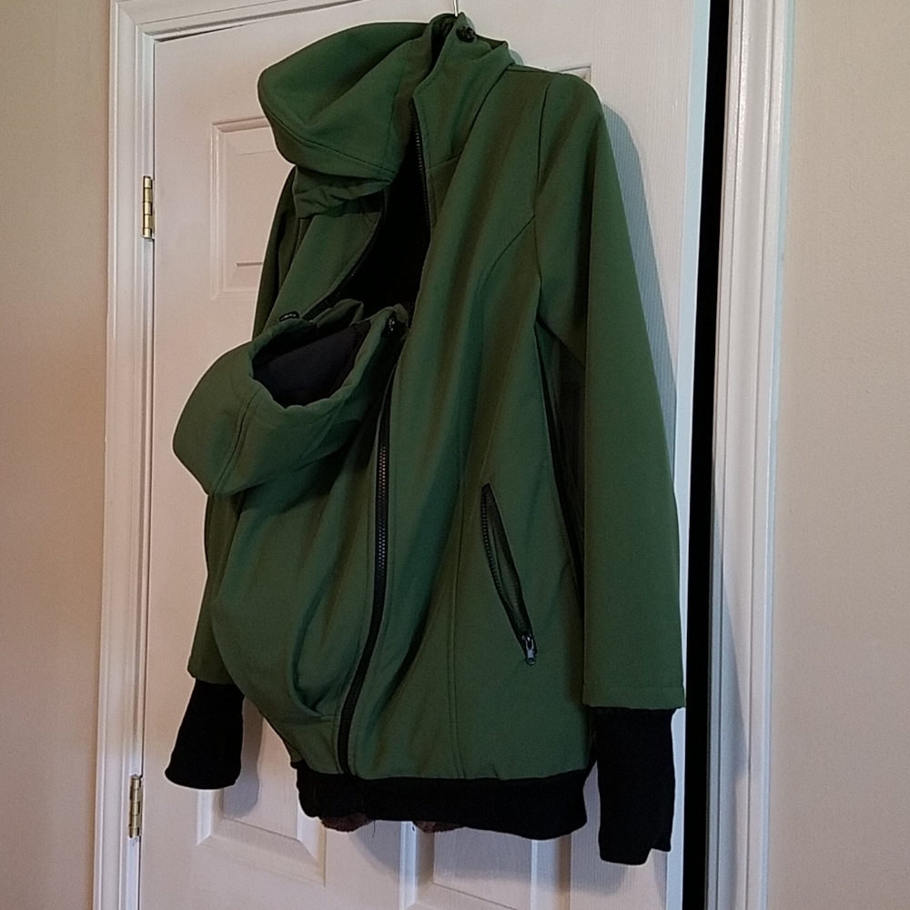 Babywearing / maternity convertible jacket - small